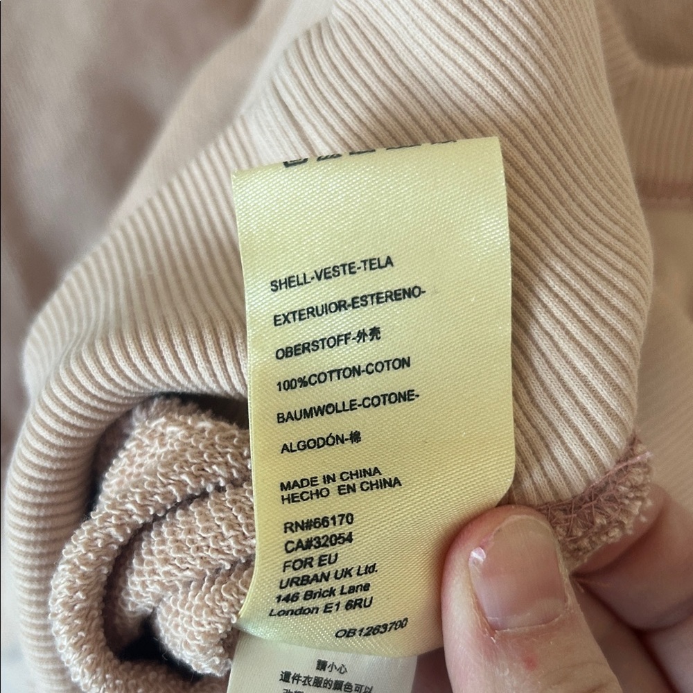 Free People Blush pink Crew Neck Sweatshirt with balloon sleeves. - Picture 6 of 16